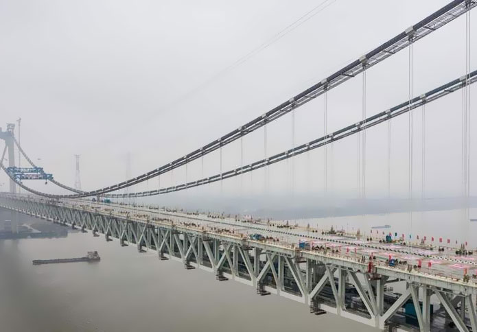 世界首座千米公鐵共用跨橋開始通車運營